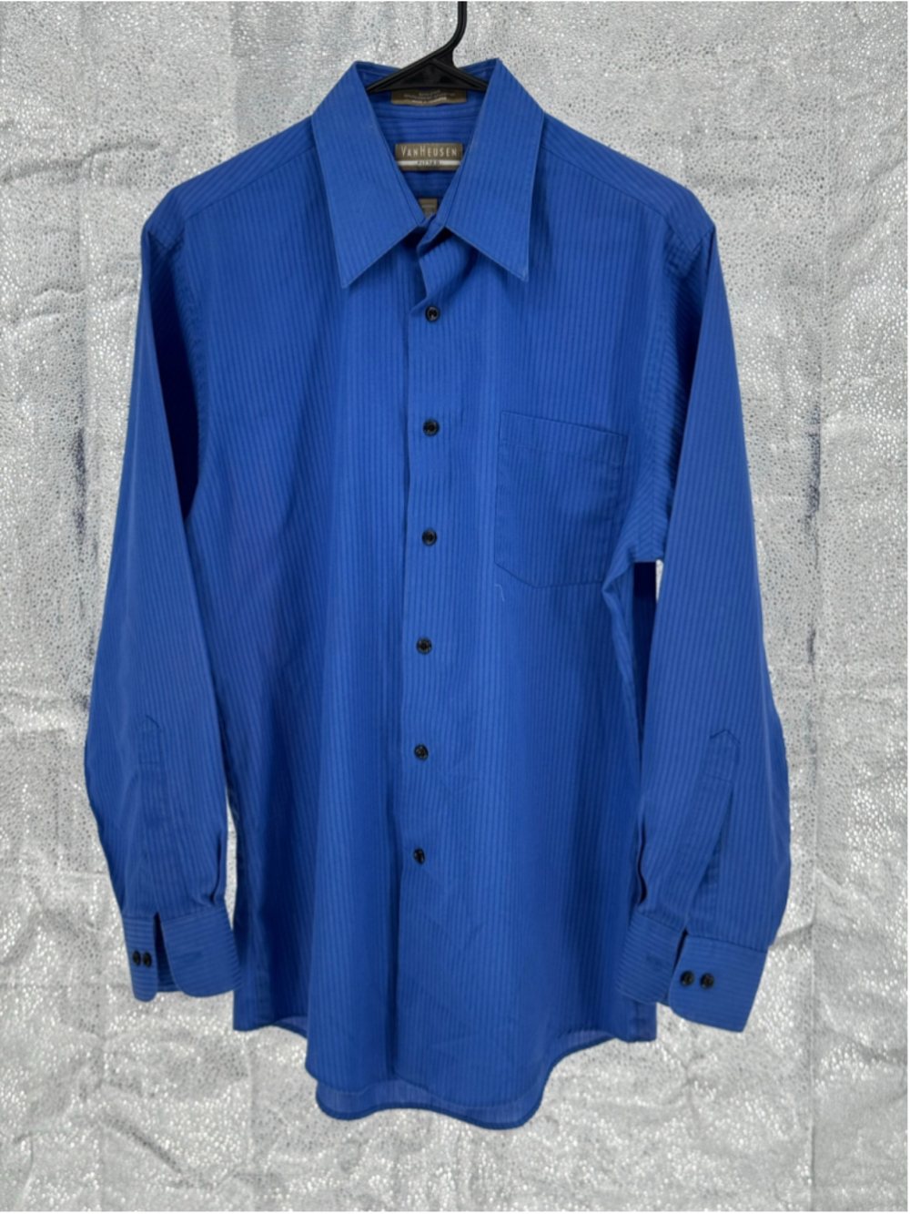 Men's Van Heusen Dress Shirt, Size 15.5, Blue